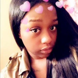 Meet your Posher, Kanisha